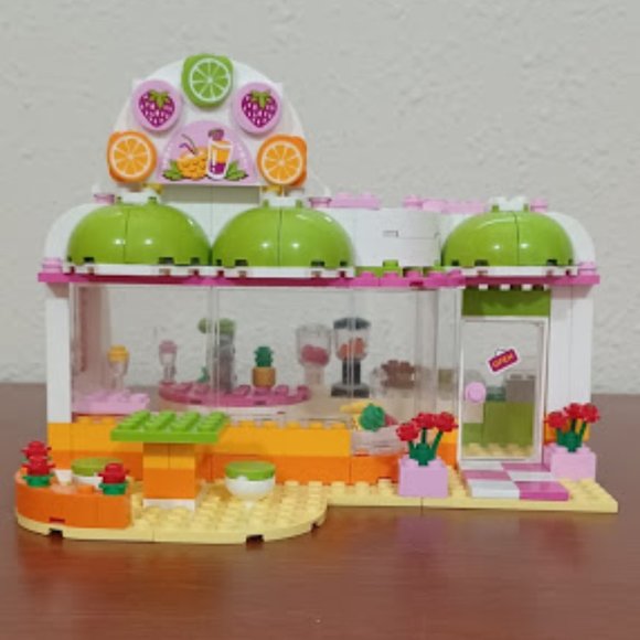 LEGO Friends Heartlake Juice Bar Set 41035 - Picture 2 of 6